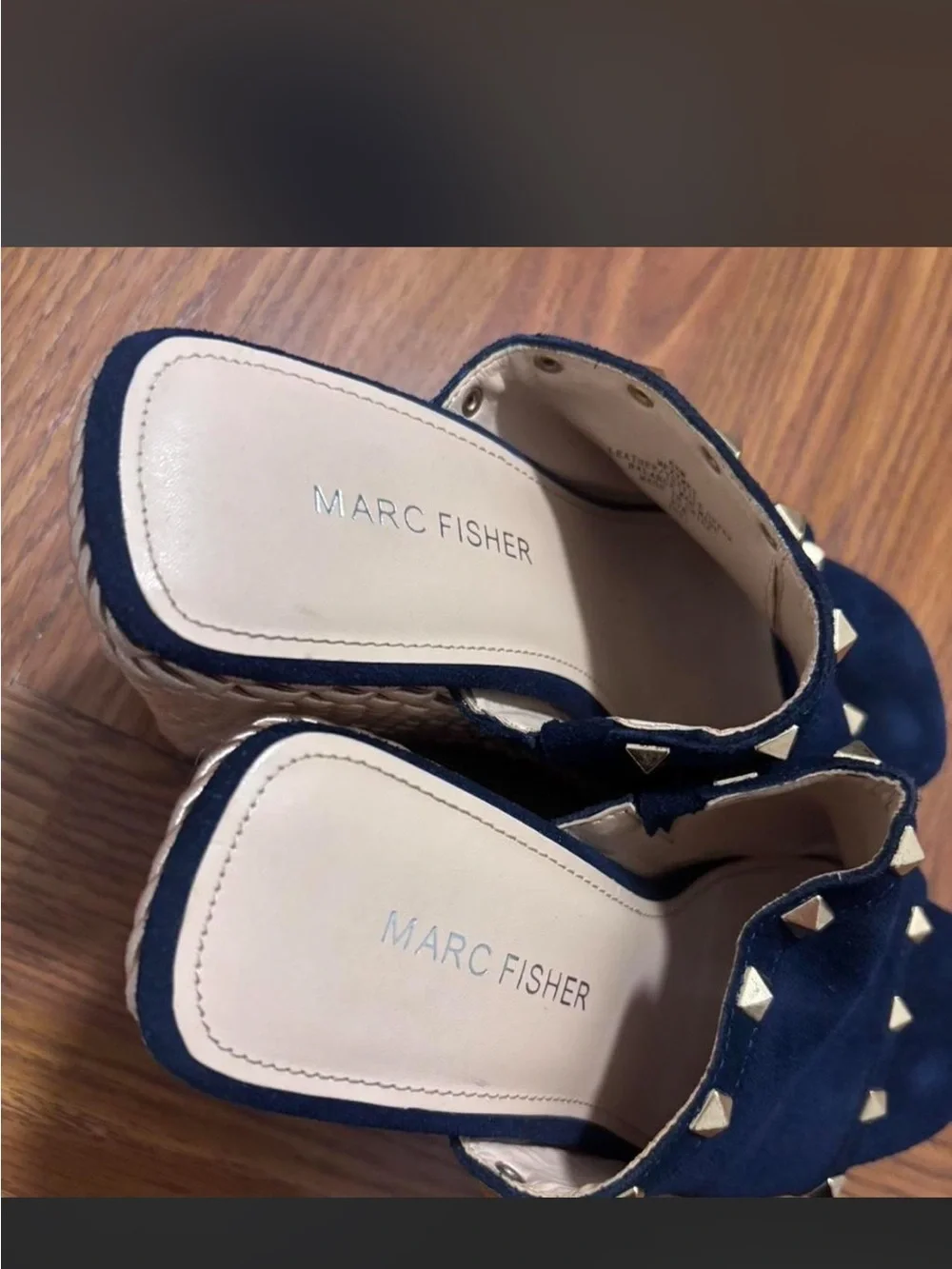 Marc Fisher suede navy